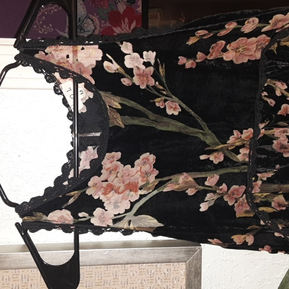 Gorgeous cherry blossom burno out velvet boho womens top size M 😍🌸😁 - Picture 2 of 6